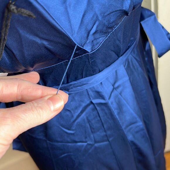 ASTR The Label Women's Wilshire Ruffle Open Back Midi Dress Navy Size Small NWT - Picture 7 of 11